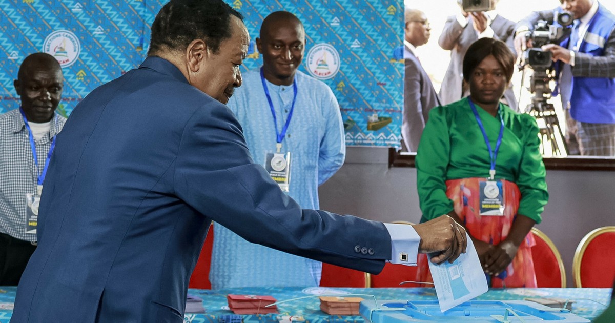 Będzie prezydentem do osiągnięcia prawie stu lat. Paul Biya wybrany na ósmą kadencję