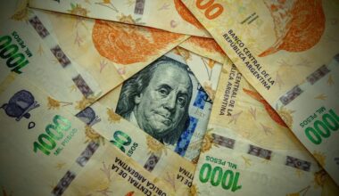 Polski miliarder ścigany przez łowców cieni. Urządza się w Afryce