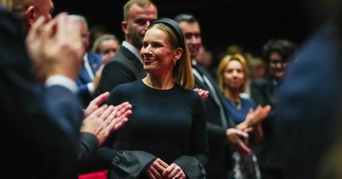 Marta Nawrocka z oficjalną wizytą w Lublinie. Detal kreacji przyciąga wzrok - Onet