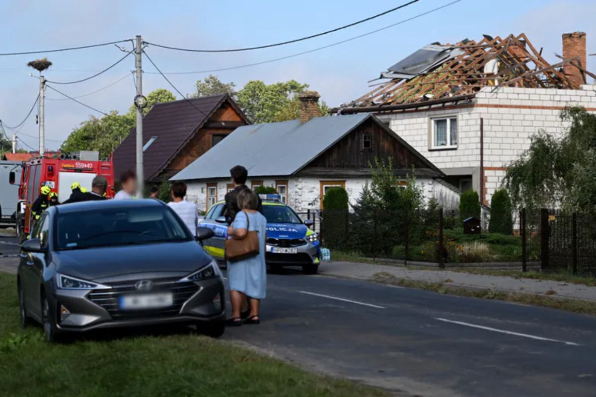 Mustang wszedł w zakręt. I nagle coś takiego. Niesie się filmik