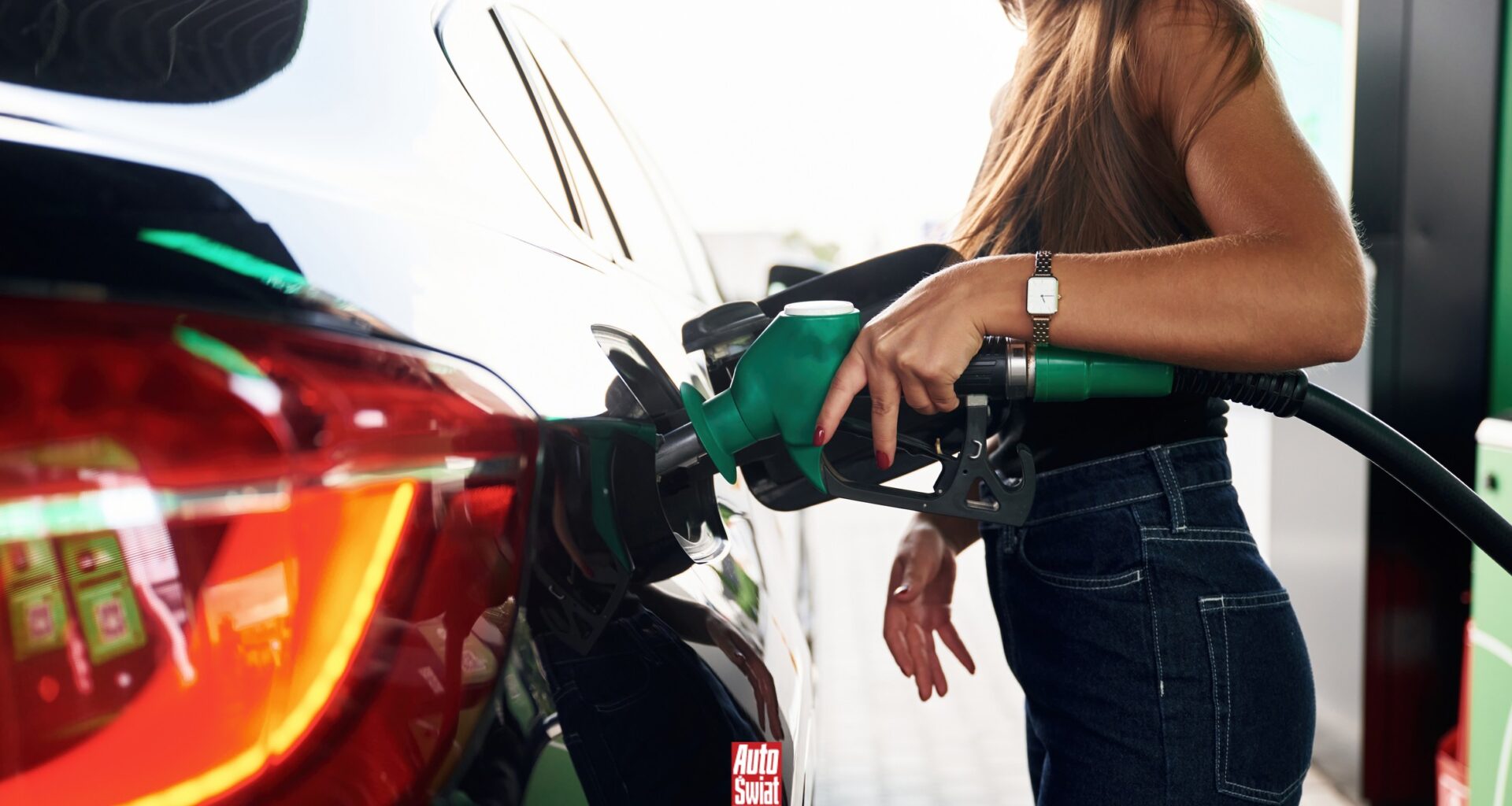 Nowy podatek na paliwo najdalej w 2028 r. Zapłacą go wszyscy Polacy