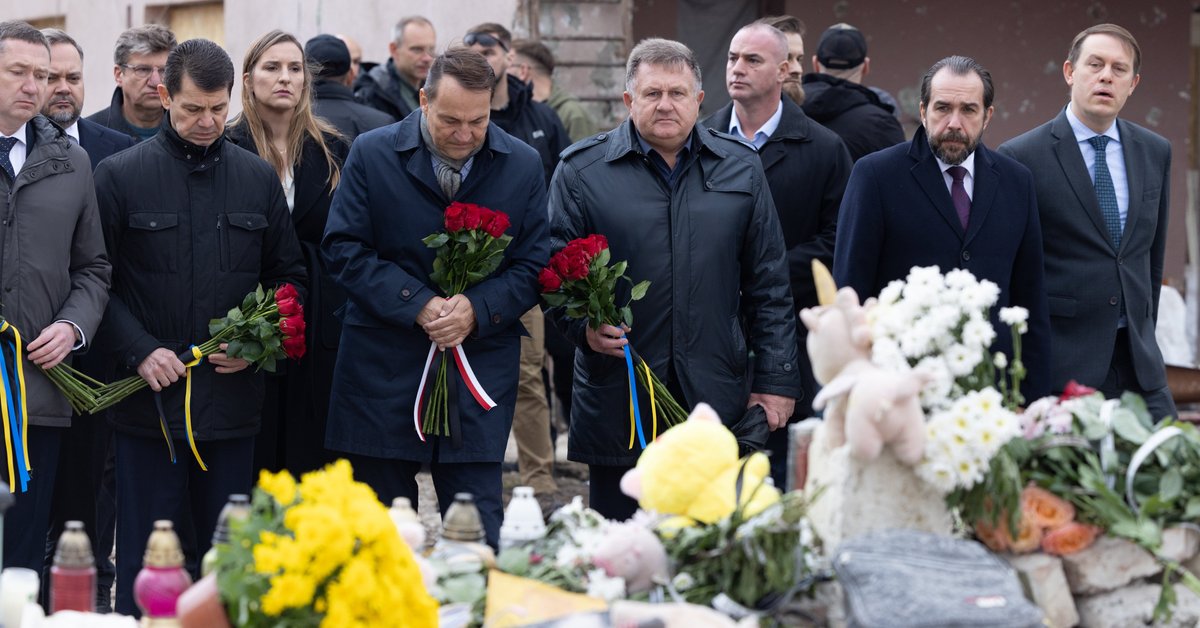 Nieoczekiwana wizyta Radosława Sikorskiego w Ukrainie. Otrzymał prestiżowy tytuł