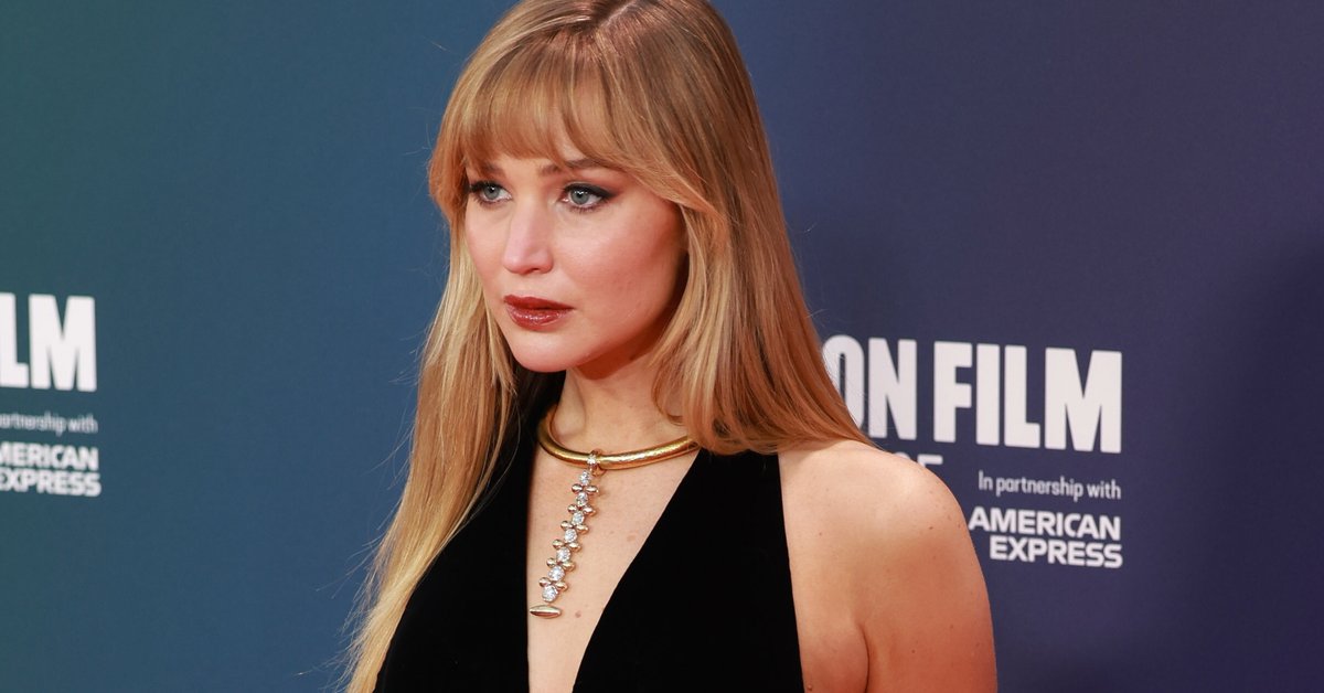 Wszyscy patrzyli na Jennifer Lawrence. Uwagę skradł jej dekolt [GALERIA]