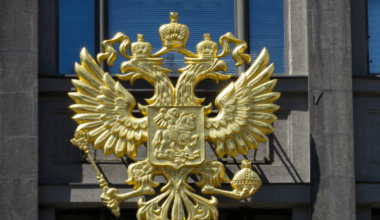 Przewodniczący Dumy apeluje o „ochronę Rosjan” w krajach bałtyckich