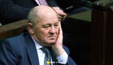 Wielka sieć sklepów trafi w ręce rolników? Marek Sawicki ma zaskakującą propozycję