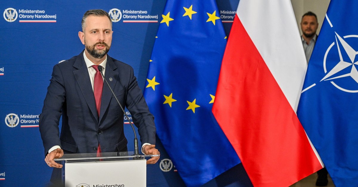 Szef MON oburzony słowami posła KO. "Oczekuję przeprosin" - Onet