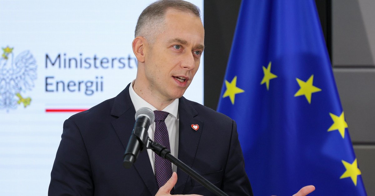 Wulgarny komentarz Cezarego Tomczyka pod adresem Putina. Wiceszef MON tłumaczy