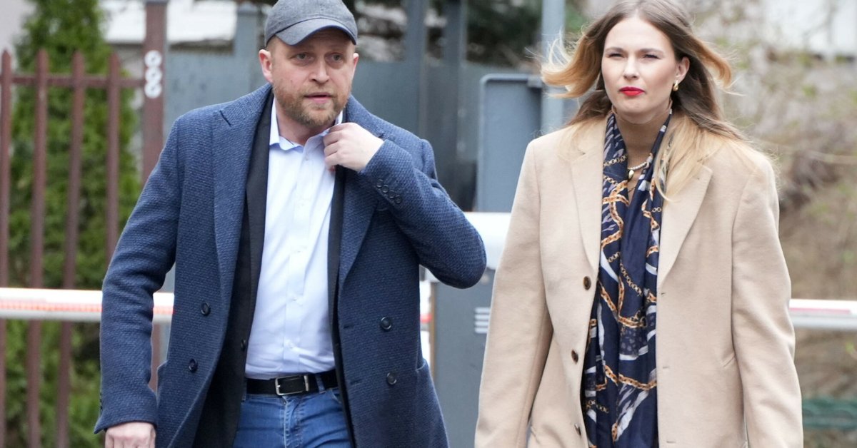 Piotr Adamczyk o chorobie Karoliny Szymczak. "Spadła z krzesła"
