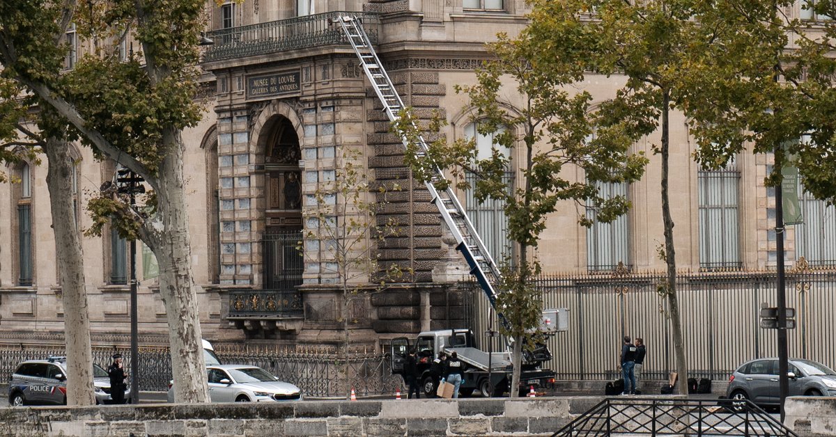 Spektakularny napad na Luwr. Niemiecka firma wykorzystuje sytuację