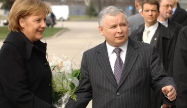 Jarosław Kaczyński wywołuje Donalda Tuska do tablicy. Chodzi o wywiad Angeli Merkel