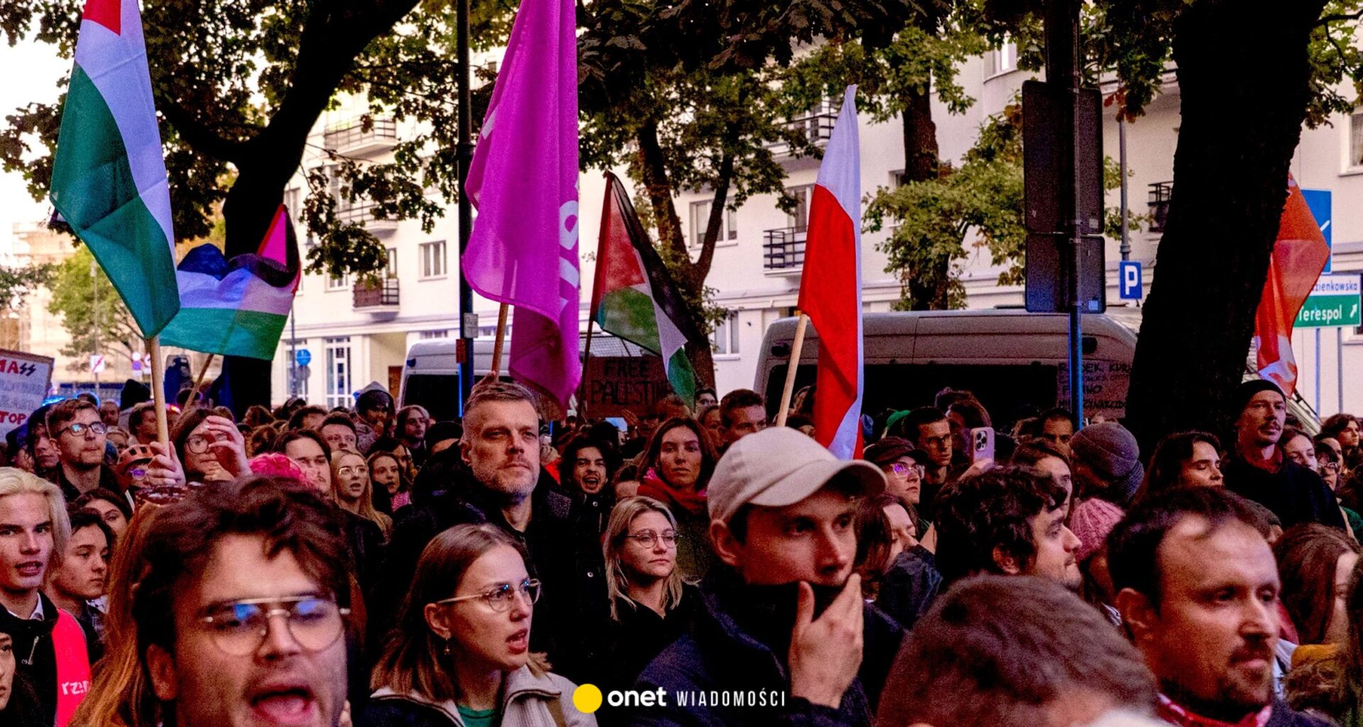 Protest przed Ministerstwem Spraw Zagranicznych. Policja zatrzymała uczestnika