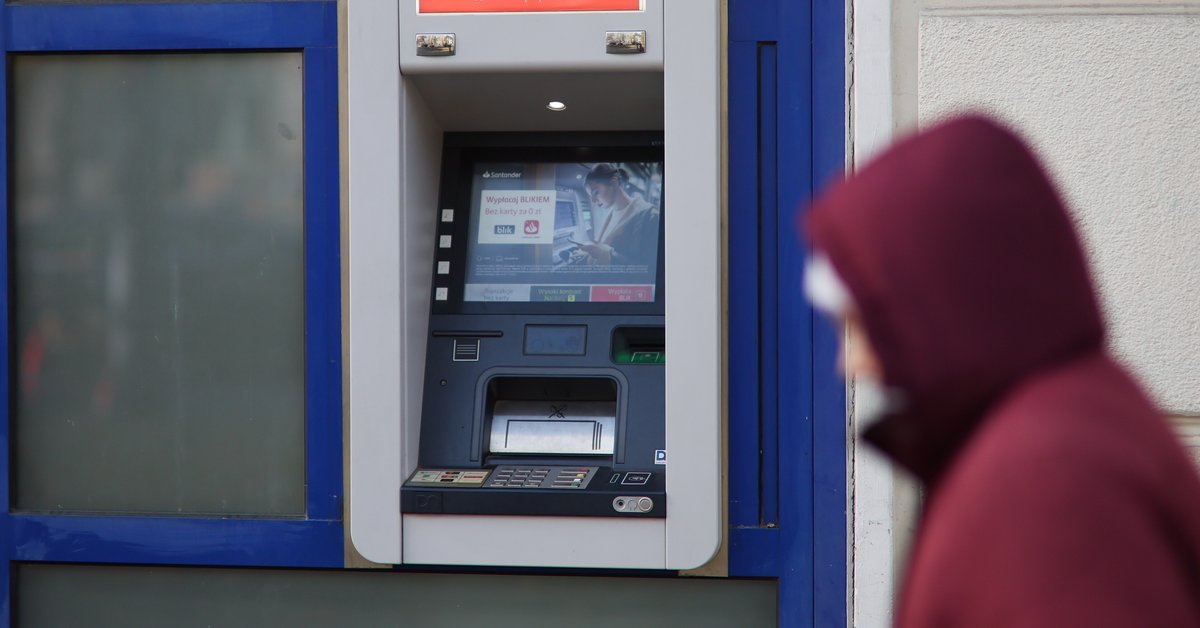 Pieniądze znikają z kont bankowych. Taką kwotę mieli ukraść oszuści