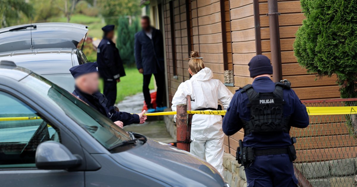 Policja na miejscu zbrodni w Barcicach