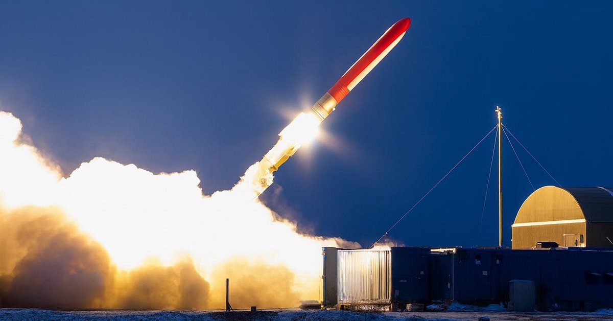 Zdjęcie z testu pocisku 9M730 Buriewiestnik przeprowadzonego w 1 marca 2018 r.