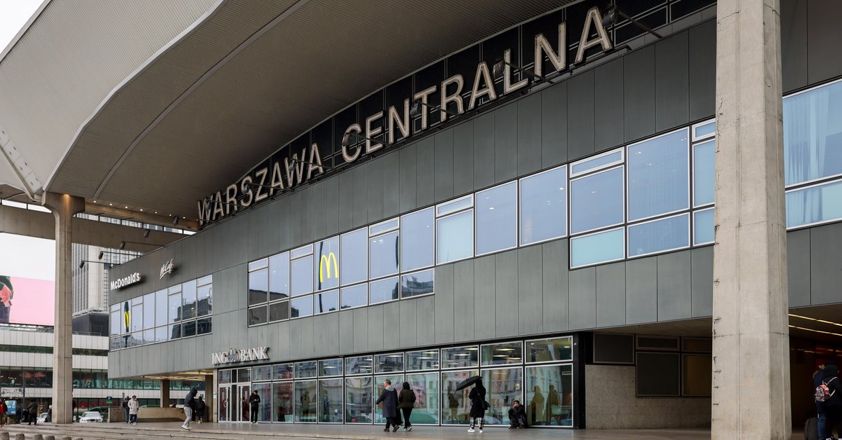 Dworzec Warszawa Centralna zostanie zamknięty. Jakie zmiany czekają podróżnych? - Onet