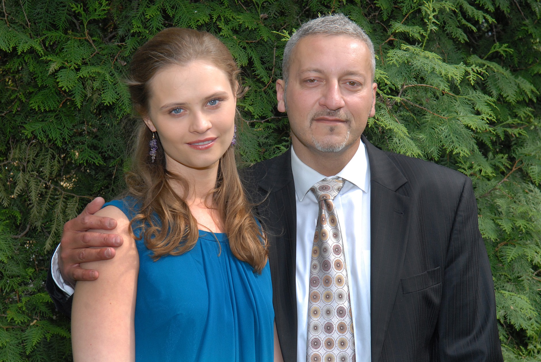 Patrycja Szczepanowska i Maciej Wilewski na planie serialu "Plebania"