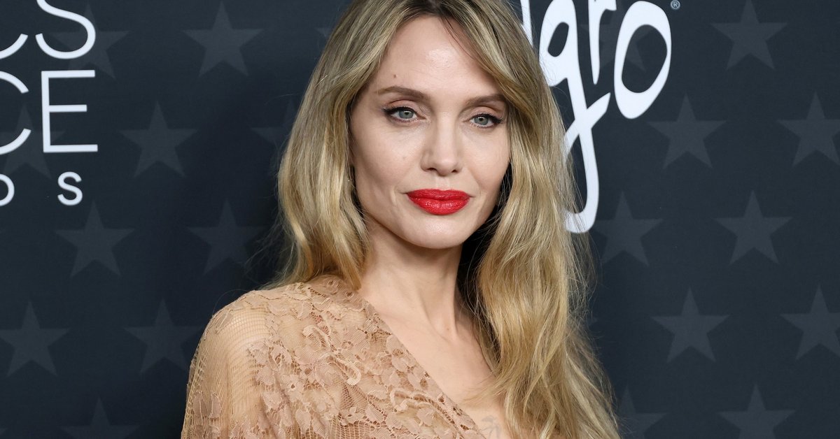 Angelina Jolie z dziećmi na premierze "Maleficent" w 2019 r.