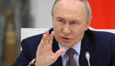 Podatek "rozliczy się sam"? PiS z nowym pomysłem dla firm. Znamy szczegóły