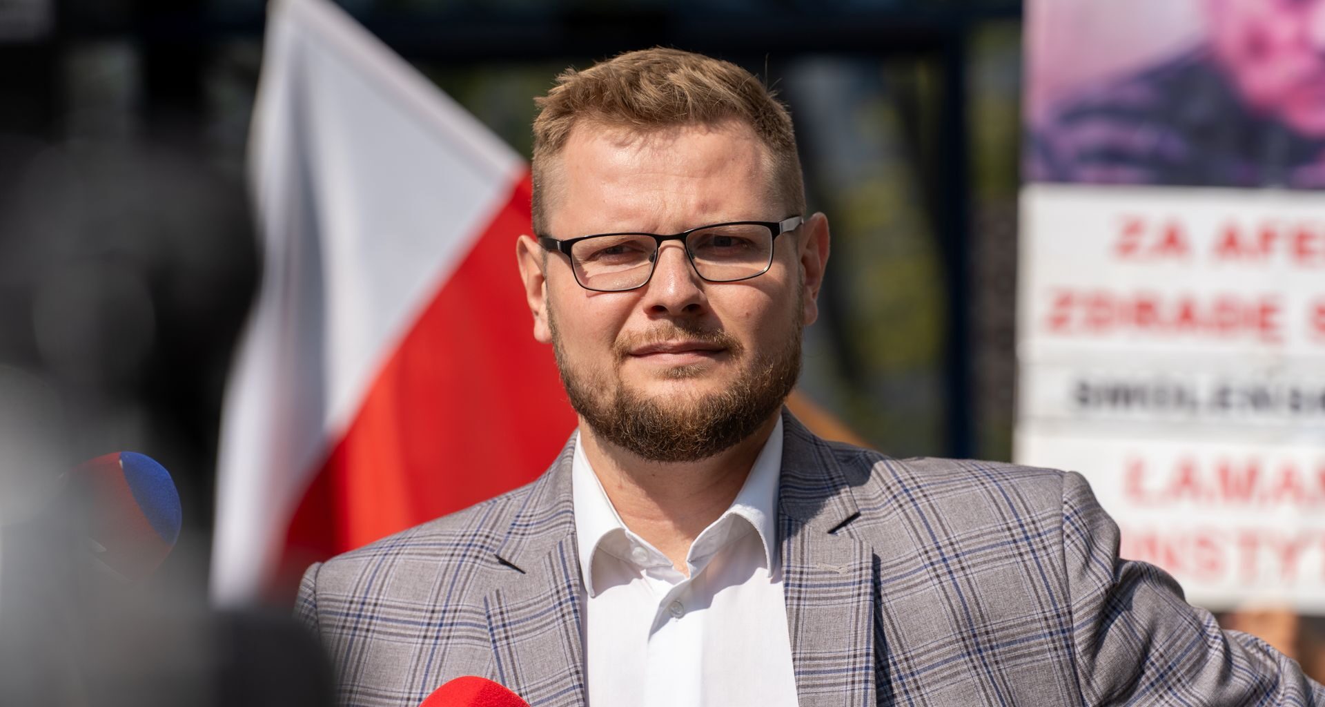 Pies zaatakował dziecko w lesie. Chłopiec jest w szpitalu