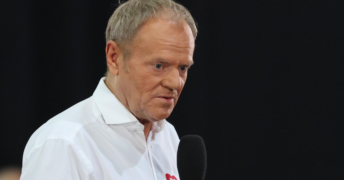 Donald Tusk poinformował o akcji ABW. "Zatrzymano osiem osób"
