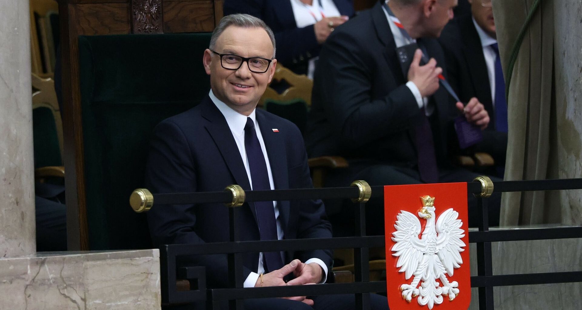 Awaryjne lądowanie w USA. "Załoga pukała do kokpitu"