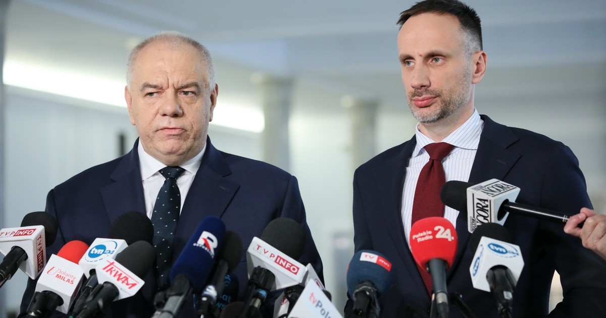 Raport Ai Tax. PiS chce rewolucji 3.0 w podatkach. Zwrot VAT w tydzień, co z urzędnikami?