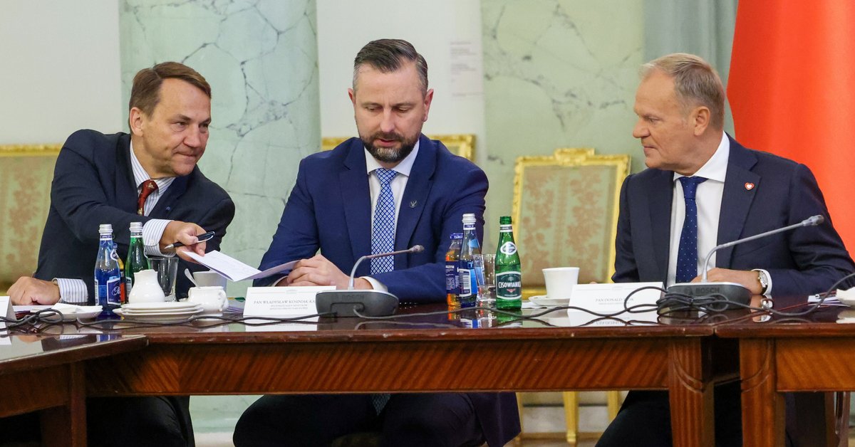 Liderzy koalicji przed spotkaniem z ówczesnym prezydentem Andrzejem Dudą, 24.10.2023