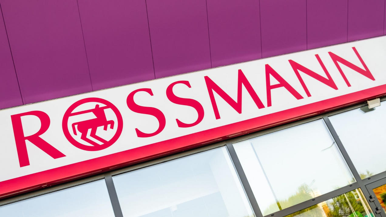 Od dzisiaj w Rossmannie. Uwielbiane perfumy 120 zł taniej :: RMF FM