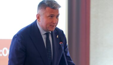 "Kumpel Nawrockiego" prosi o azyl w Niemczech. Burza! Radosław Sikorski reaguje