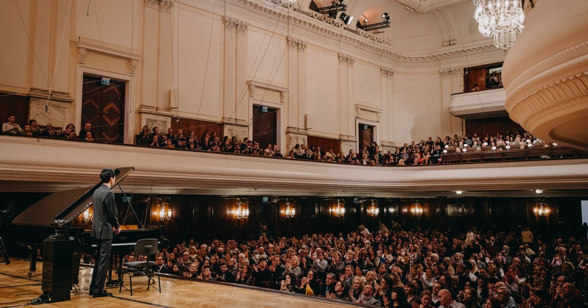Tianyao Lyu podczas występu w ramach konkursu chopinowskiego
