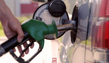 Ceny paliw od 1 stycznia 2026 r. wystrzelą. Benzyna podrożeje o 1 zł/l, a diesel o 80 gr/l