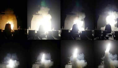 Kolejne etapy wystrzelenia pocisku manewrującego Tomahawk z krążownika USS Shiloh na wodach Zatoki Perskiej podczas wojny w Iraku, 21 marca 2003 r.