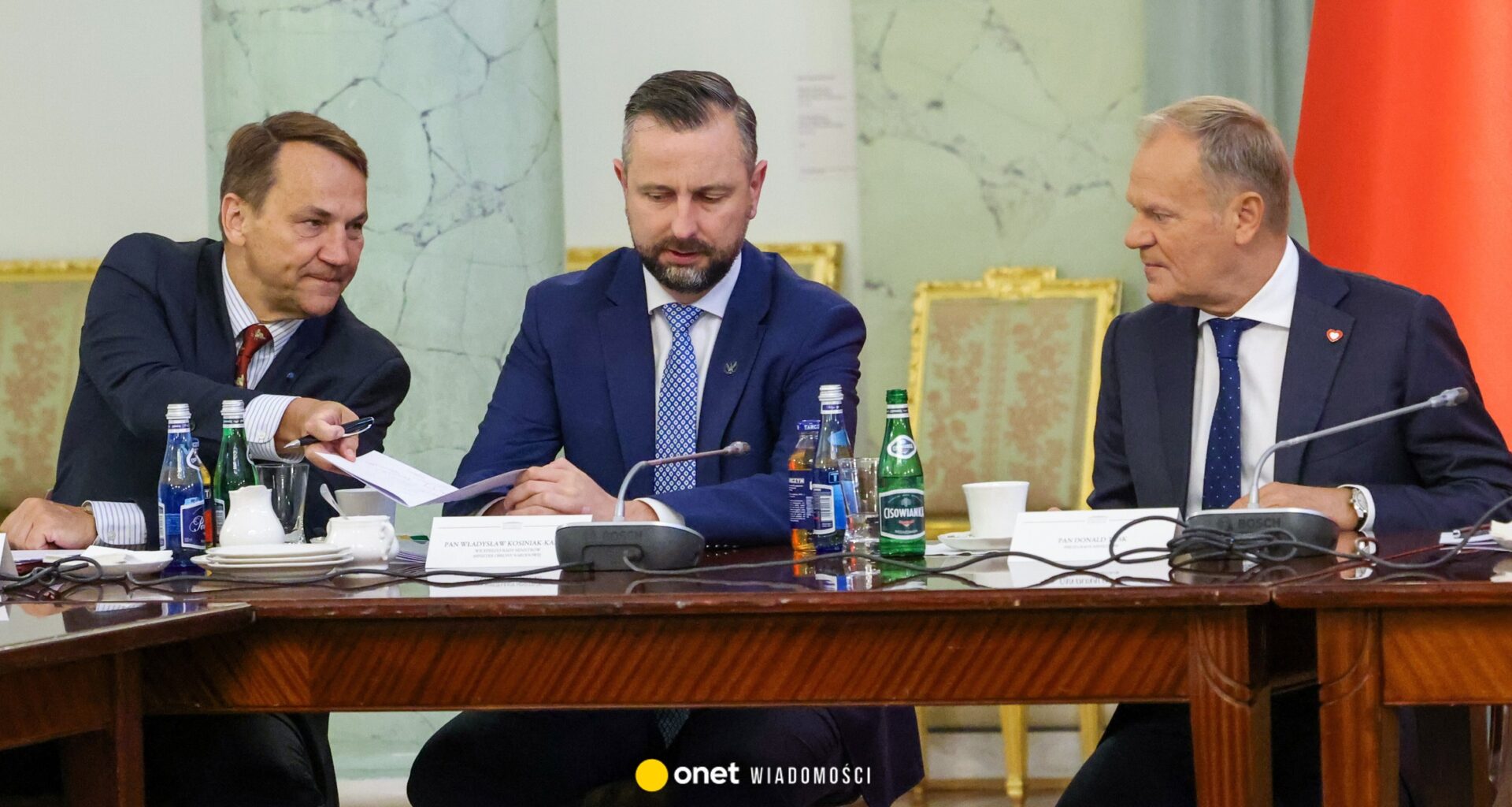 "Stan Wyjątkowy", wydanie specjalne. Czy Donald Tusk odda tekę premiera Radkowi Sikorskiemu? Czy koalicji grozi upadek? Czy Kaczyński pokona Mentzena?