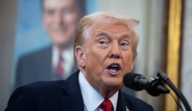 Donald Trump nazwał prezydenta Kolumbii "nielegalnym przywódcą narkotykowym"