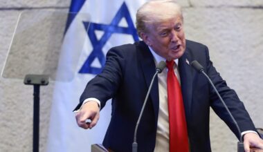 Prezydent USA Donald Trump przemawia przed Knesetem, izraelskim parlamentem, Jerozolima, 13 października 2025 r.