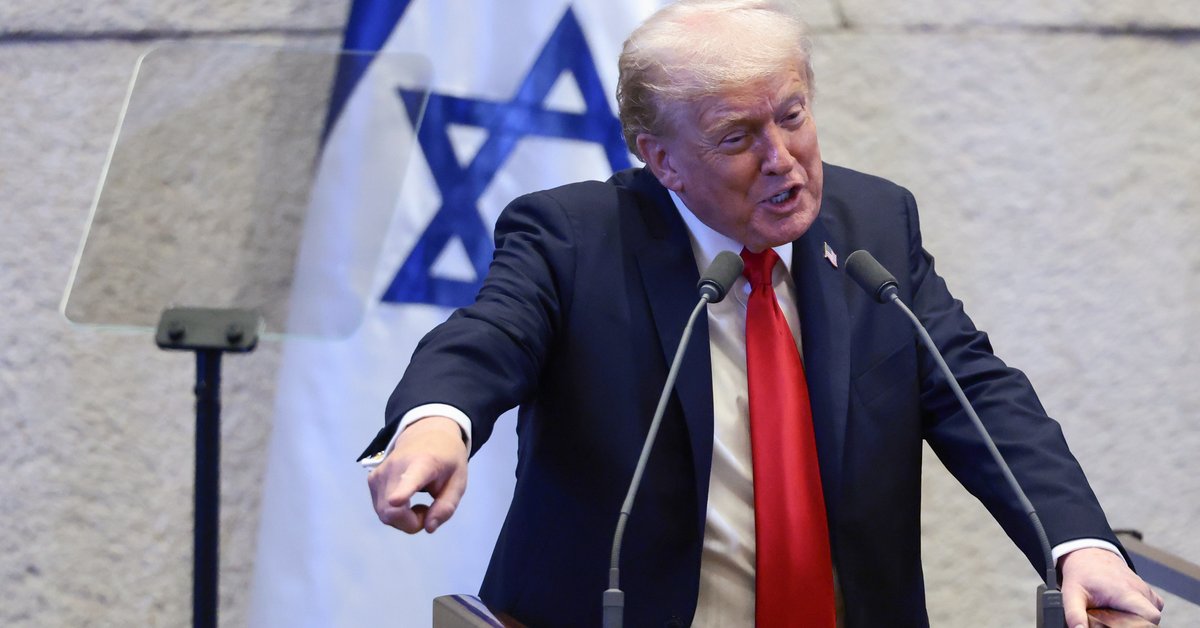 Prezydent USA Donald Trump przemawia przed Knesetem, izraelskim parlamentem, Jerozolima, 13 października 2025 r.