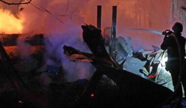 Atak Rosji na pociąg, jest wielu poszkodowanych. Prezydent Zełenski reaguje