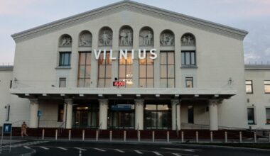 Balony z Białorusi nad Litwą. Władze zamykają najważniejsze lotniska - Onet