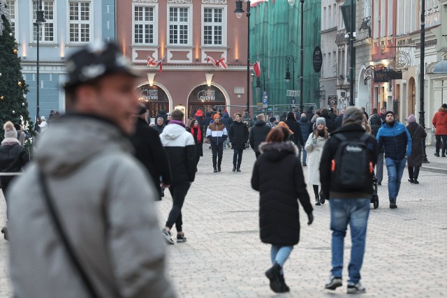 Mieszkańcy zachodnich województw częściej korzystają z kredytów, co wiąże się z wyższym poziomem życia, aspiracjami konsumpcyjnymi i generalnie większą dostępnością do usług finansowych. 