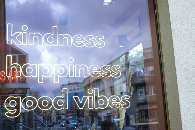 Według twórców Dickery, ich celem było łamanie tabu związanego z seksualnością 