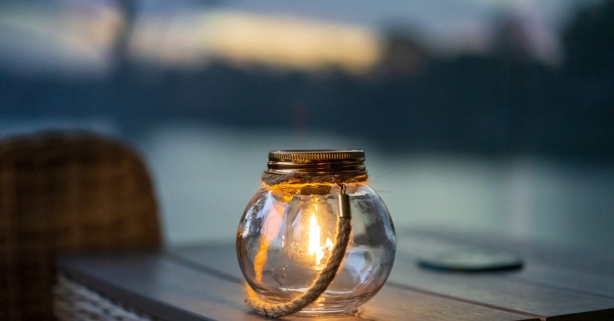 Znicze solarne cieszą się coraz większą popularnością