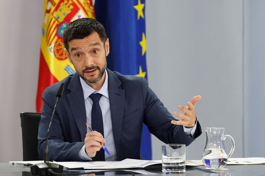 Hiszpański minister ds. konsumenckich Pablo Bustinduy. Madryt, Hiszpania, 1 lipca 2025 r.