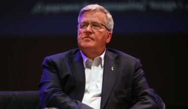 Andrzej Duda ma nową pracę. Bronisław Komorowski zaskakuje: nie ma co udawać