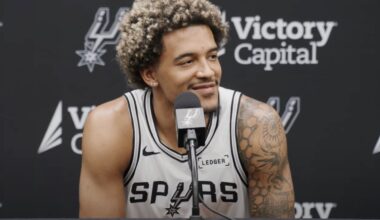 NBA: Wyjaśniamy dlaczego Spurs nie przedłużyli teraz umowy z Sochanem