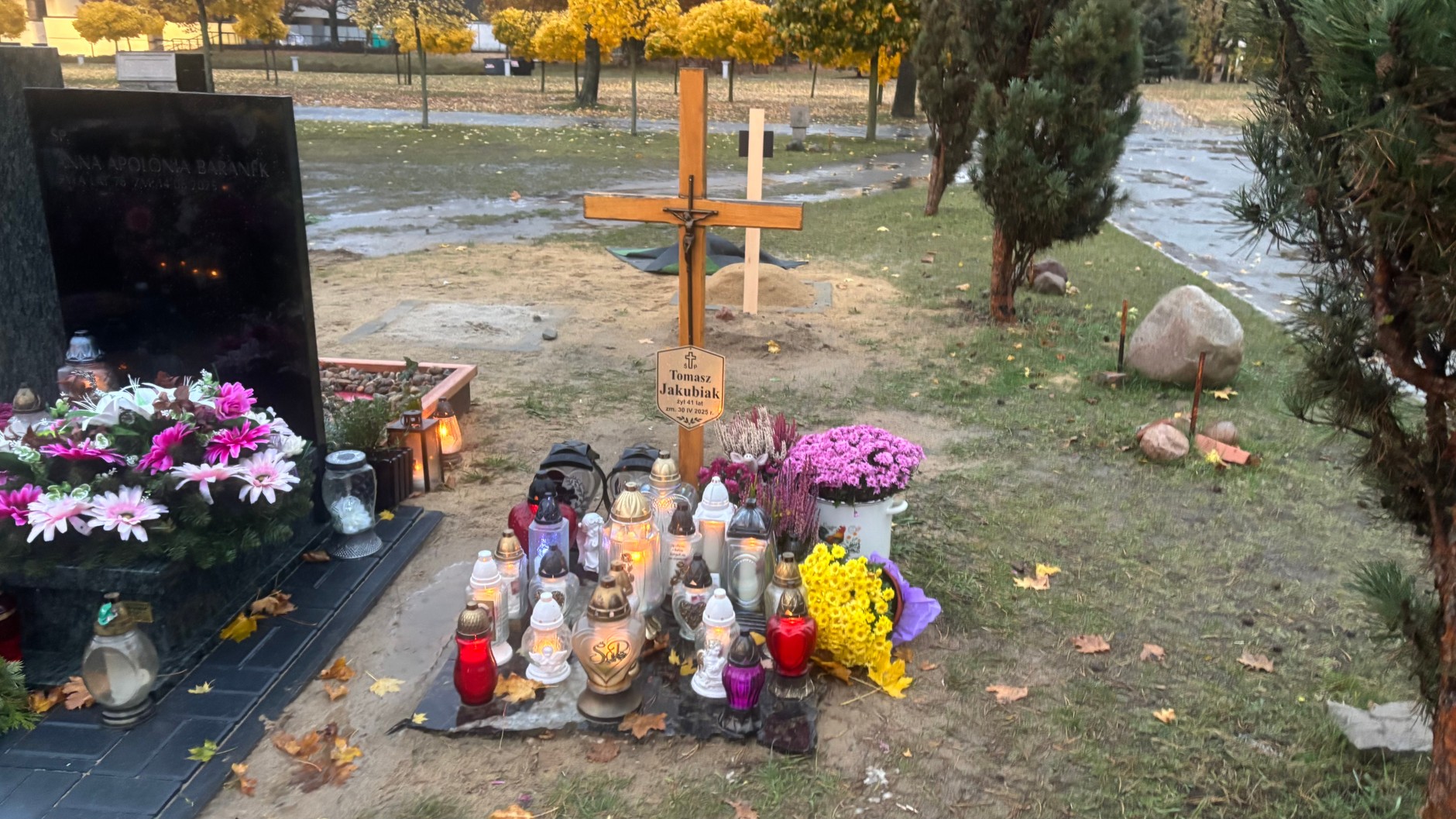 Grób Tomasza Jakubiaka na Cmentarzu Komunalnym Północnym w Warszawie 