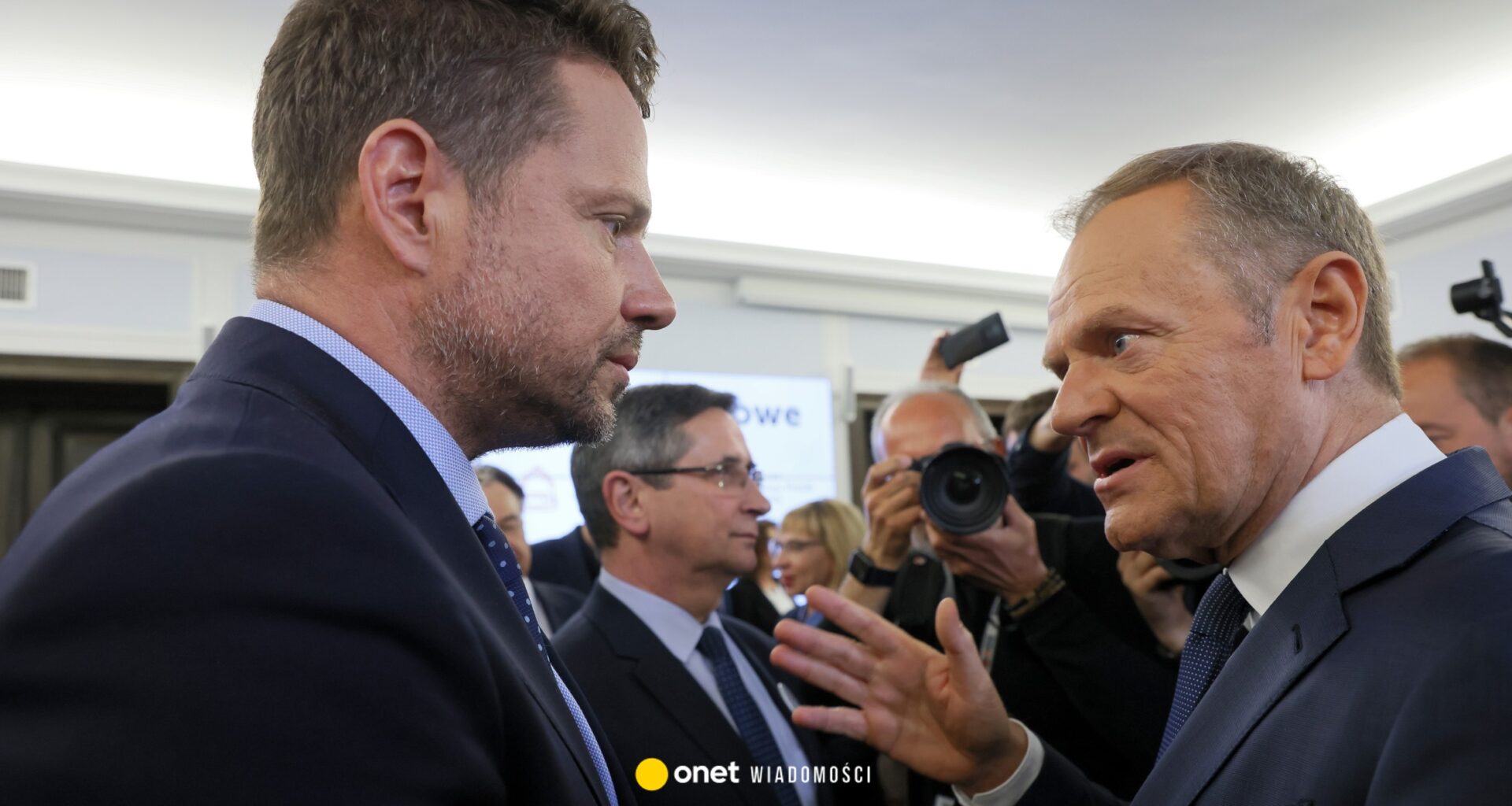 Tajemnica kłótni Tuska z Trzaskowskim. "Rafał zapamięta to do końca życia" [FRAGMENT KSIĄŻKI]