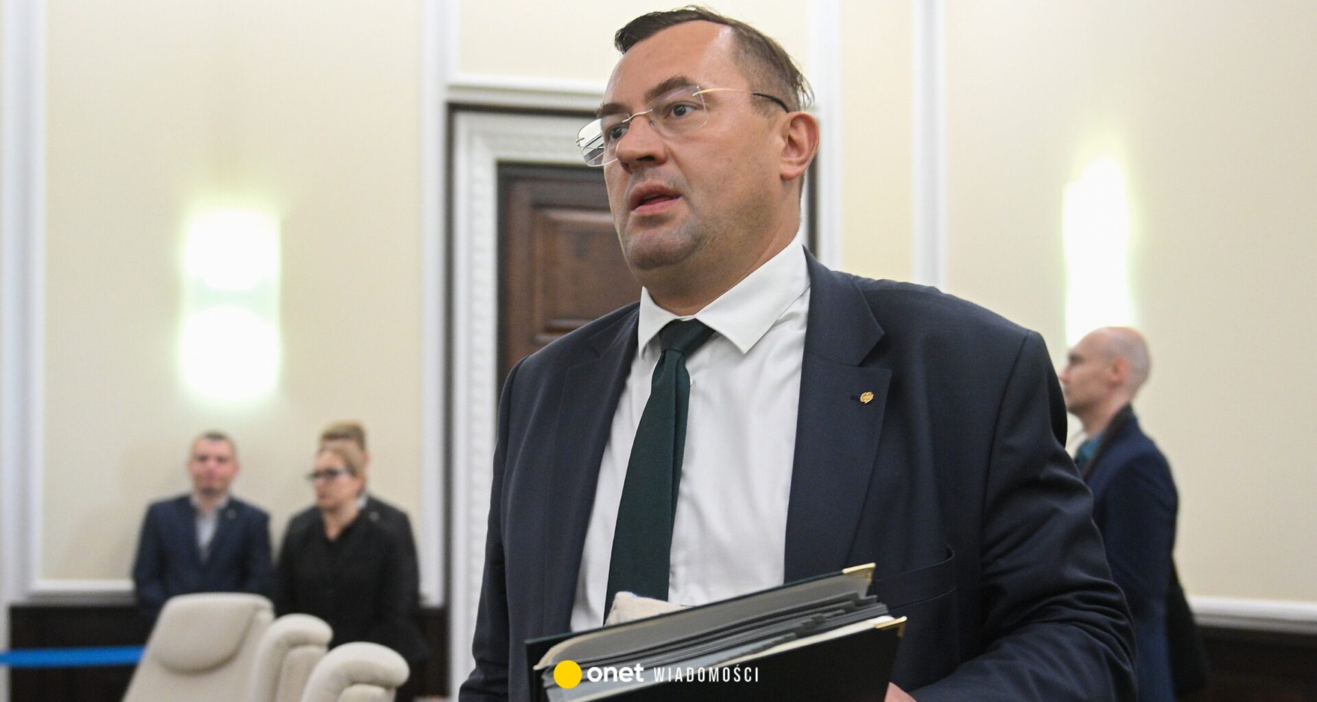 Minister wyprowadza się z hotelu poselskiego. "To, co widziałem, nie jest normalne"