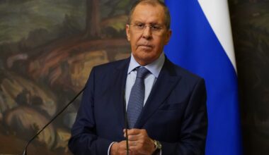 Donald Trump pod presją ws. Ukrainy. Ławrow komentuje działania Europy