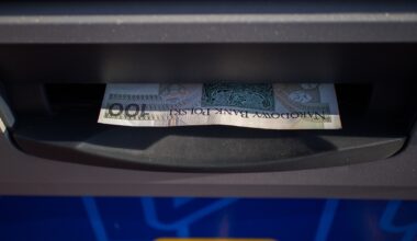 Mieszkaniówka na gwiazdkę. Wiceszef MSWiA: środki zostały uruchomione