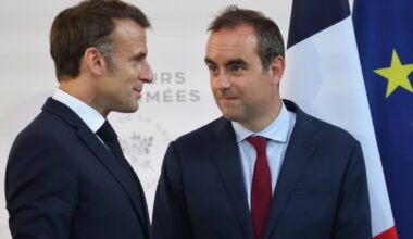 Impas polityczny we Francji. Emmanuel Macron wskazał premiera